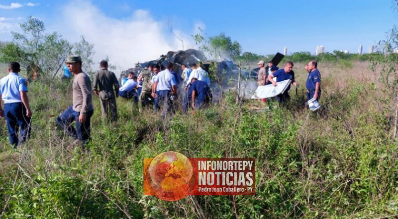 Tres muertos tras caída de helicóptero de entrenamiento de la Fuerza Aérea Paraguaya