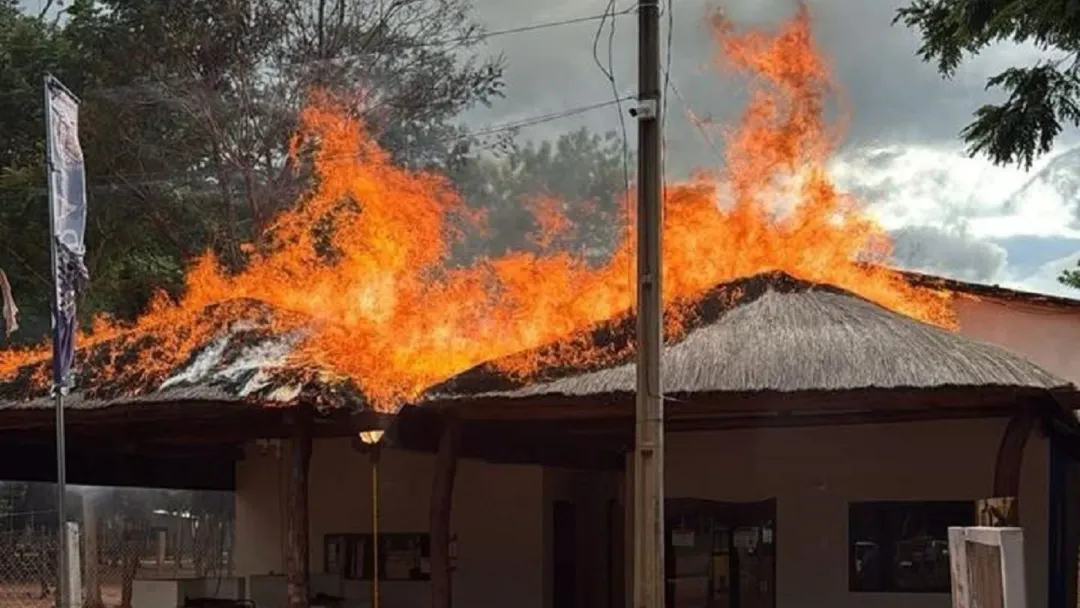 Incendio provoca susto en el Ecotour Laguna Blanca