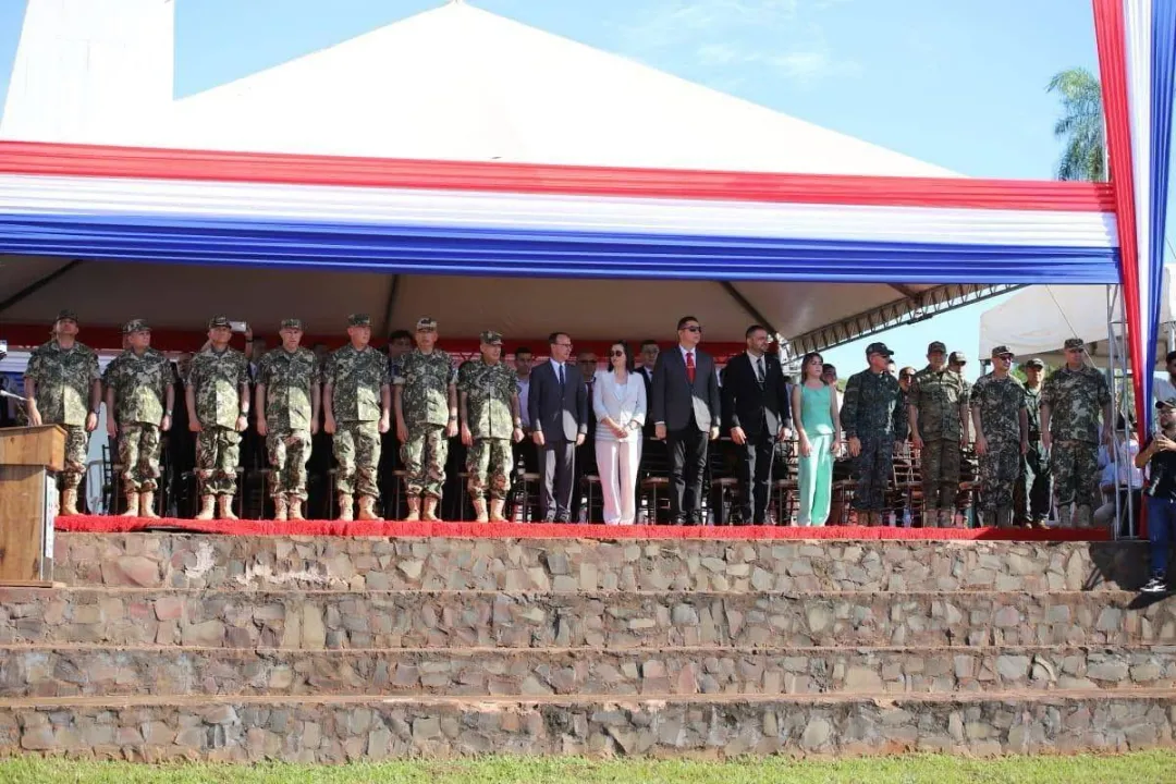 Estudiantes y Militares Rinden Solemne Homenaje a Héroes en Cerro Corá