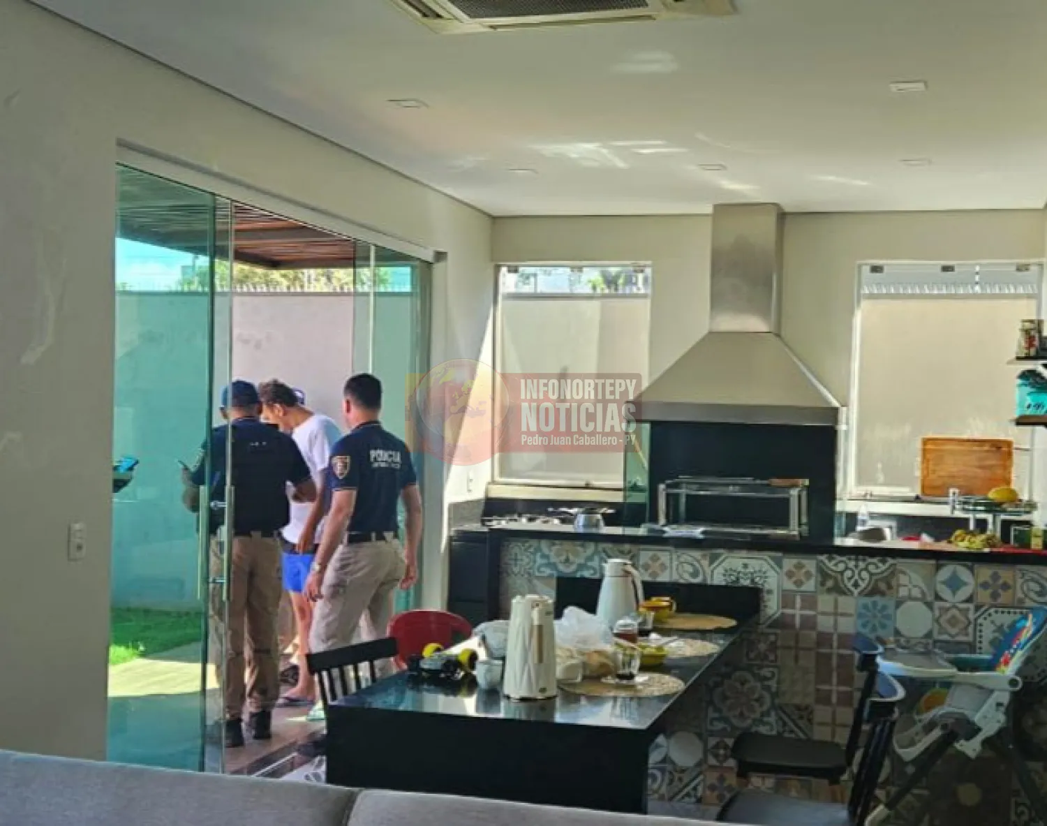 Allanan vivienda e incautan armas de fuego en Pedro Juan