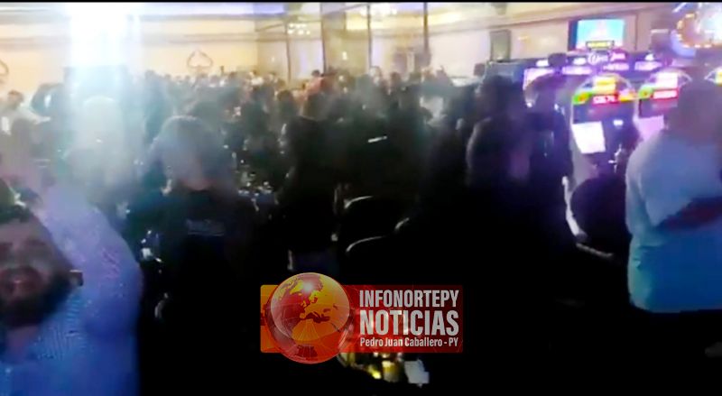 Fiesta clandestina y aglomeración en Casino Amambay  de Pedro Juan