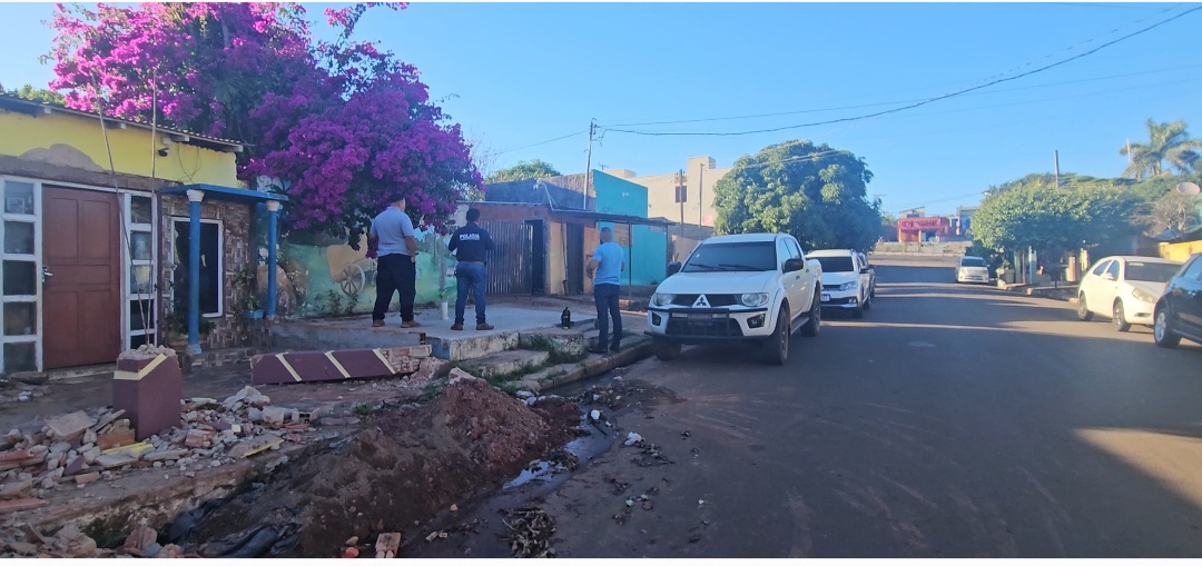 Pelea entre vecinos en el barrio Guaraní derivó al allanamiento de una vivienda.
