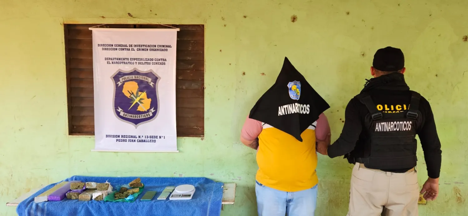 Allanan vivienda en barrio Jardín Aurora y detienen a hombre con marihuana y cocaína