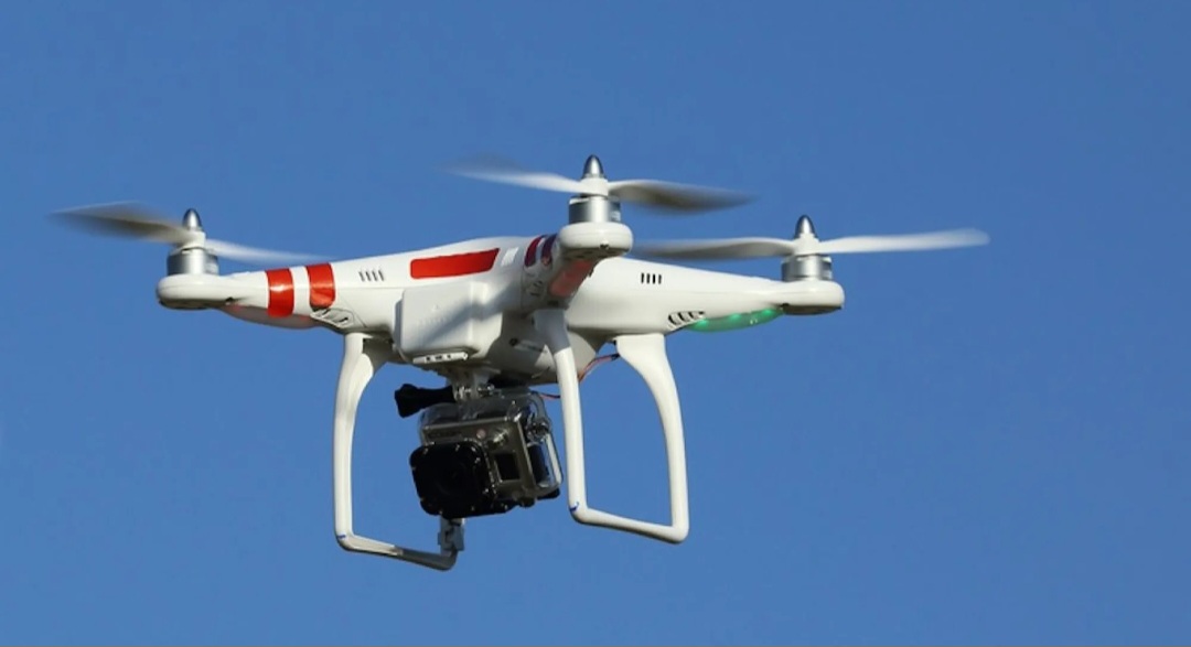 Dinac anuncia cobro por uso de drones y lanzamiento de fuegos artificiales