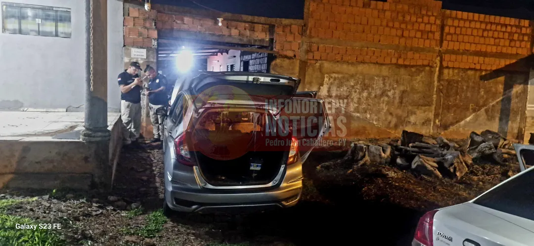 Incendian vehículo de dudosa procedencia en Pedro Juan