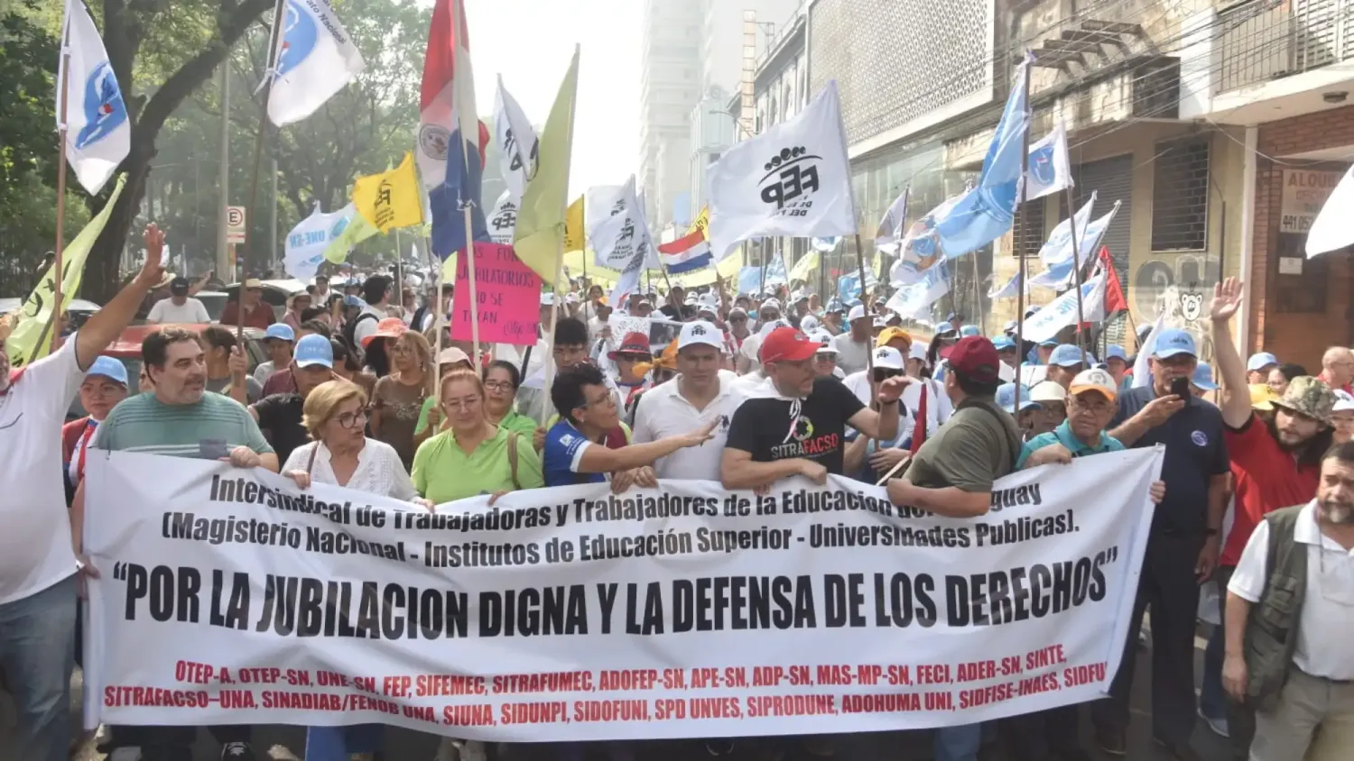 Docentes toman “decisión política de no iniciar las clases” el próximo 23 de febrero