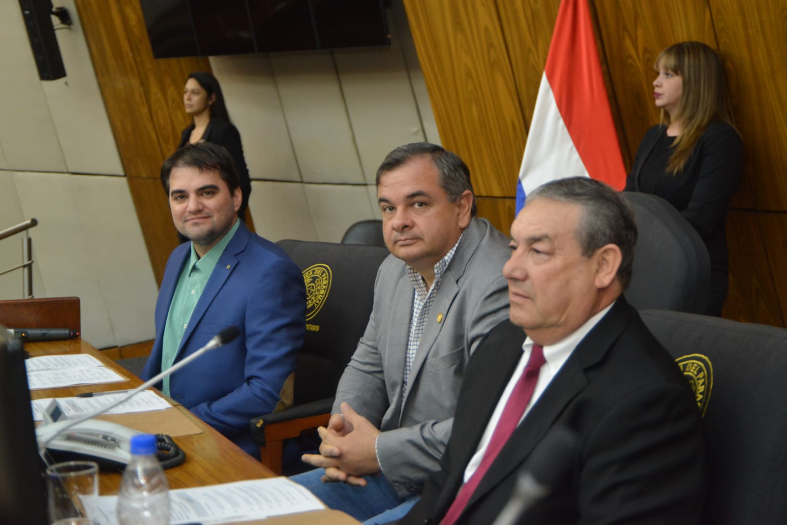 Total respaldo al proyecto que prohíbe la producción, comercialización e importación de carne sintética