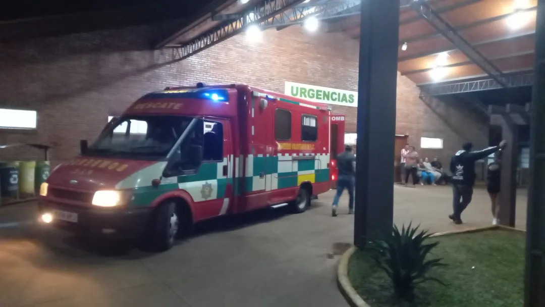 Estaba sentada en la vereda de su casa y una bala perdida la hirió en Pedro Juan