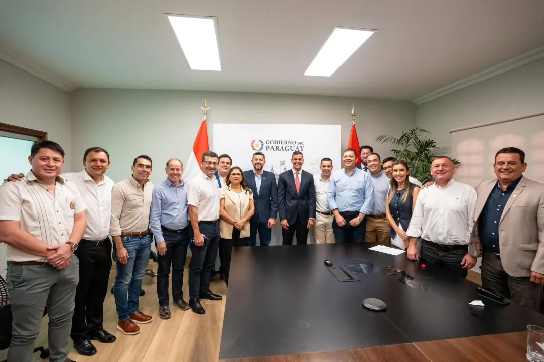 Gobernador de Amambay se reunió con el Presidente Santiago Peña