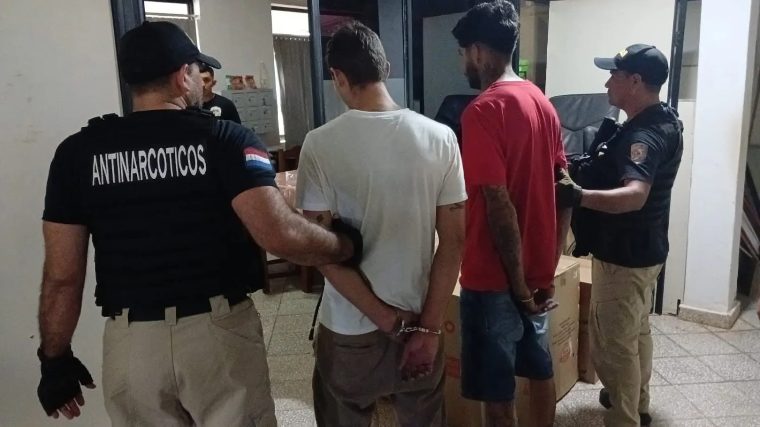 Expulsan del país a brasileños ligados al Comando Vermelho