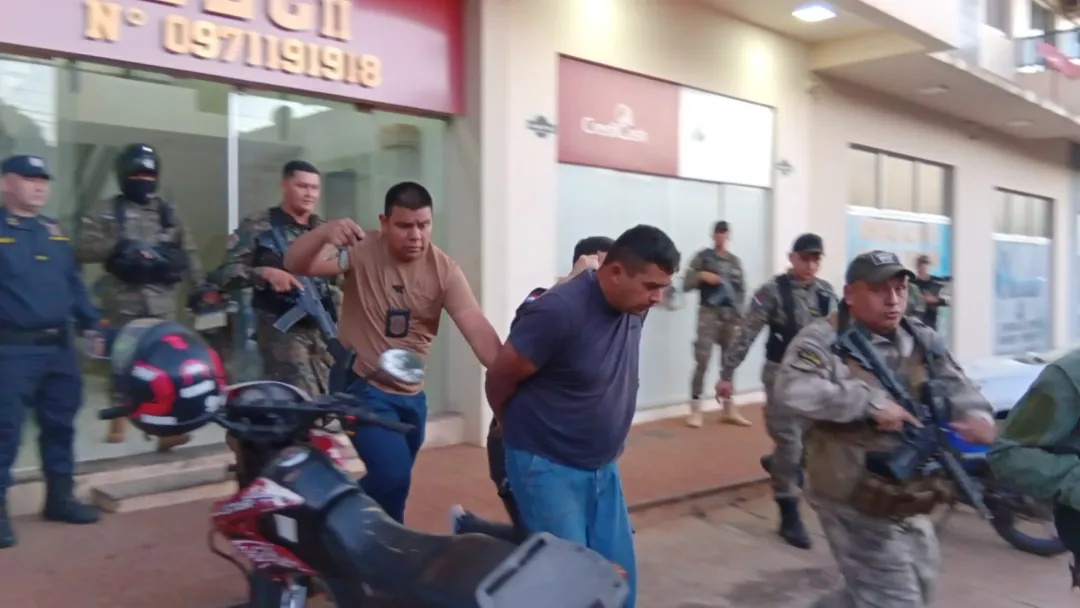 Frustran asalto a inmobiliaria en Pedro Juan ; hay tres detenidos