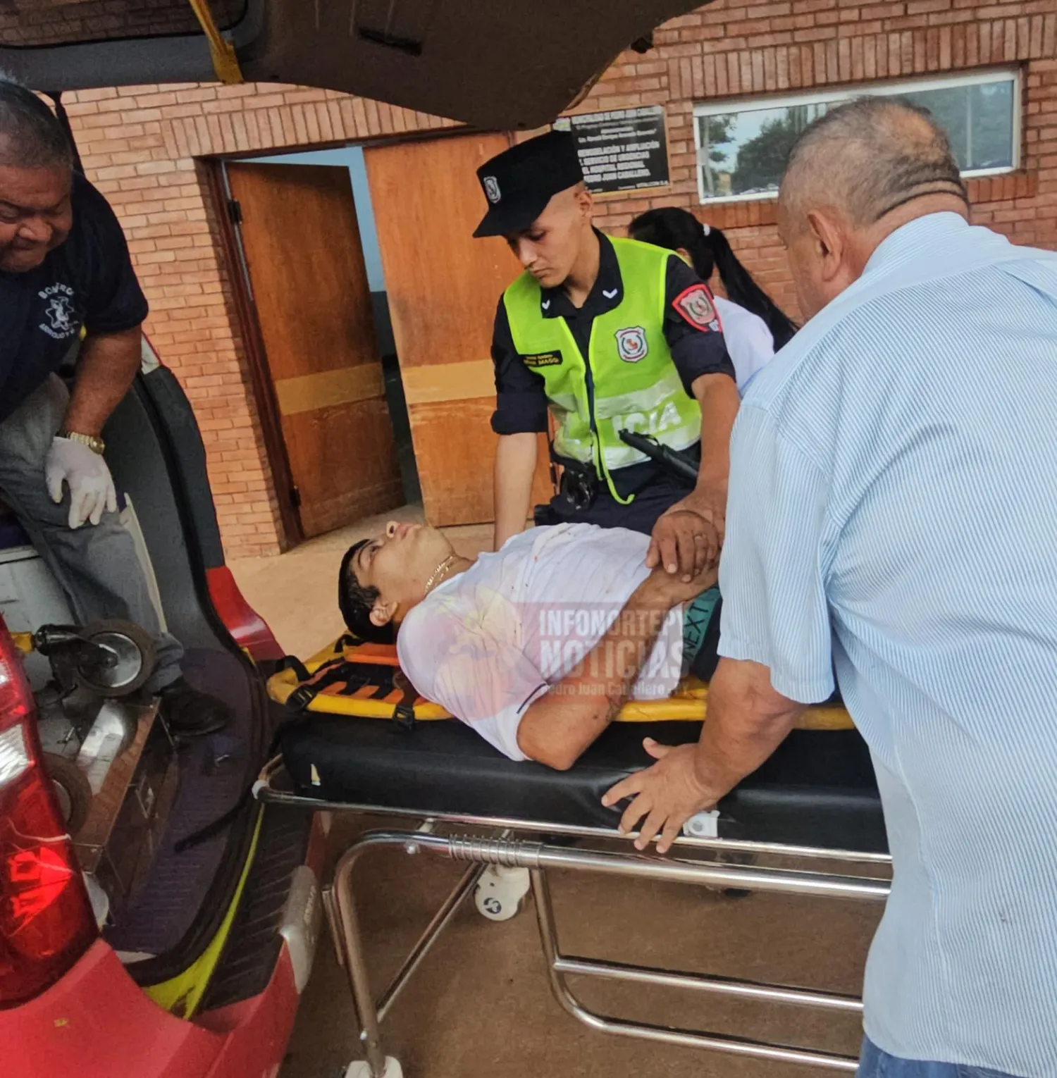 Joven permanece en estado crítico tras grave accidente en Pedro Juan