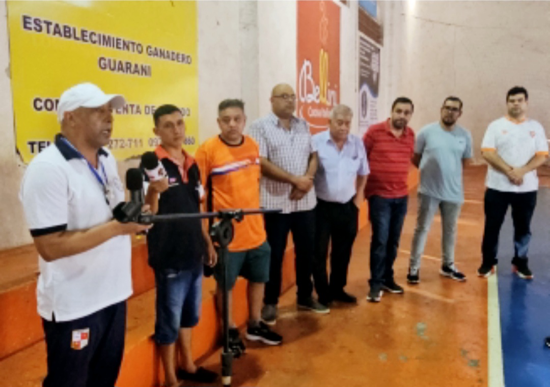 Anibal Sanabria fue presentado como DT del C.S.A