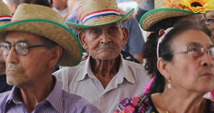 Veteranos y adultos mayores recibirán aumento en sus pensiones y subsidios