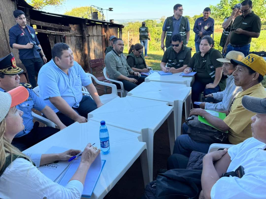 Entregan herramientas a indígenas del distrito de Cerro Corá