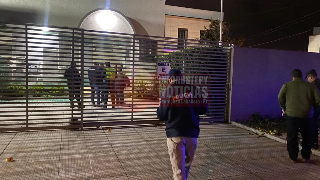 Con tiros de fusil disparan contra estudio jurídico en Pedro Juan Jurídico en Pedro Juan