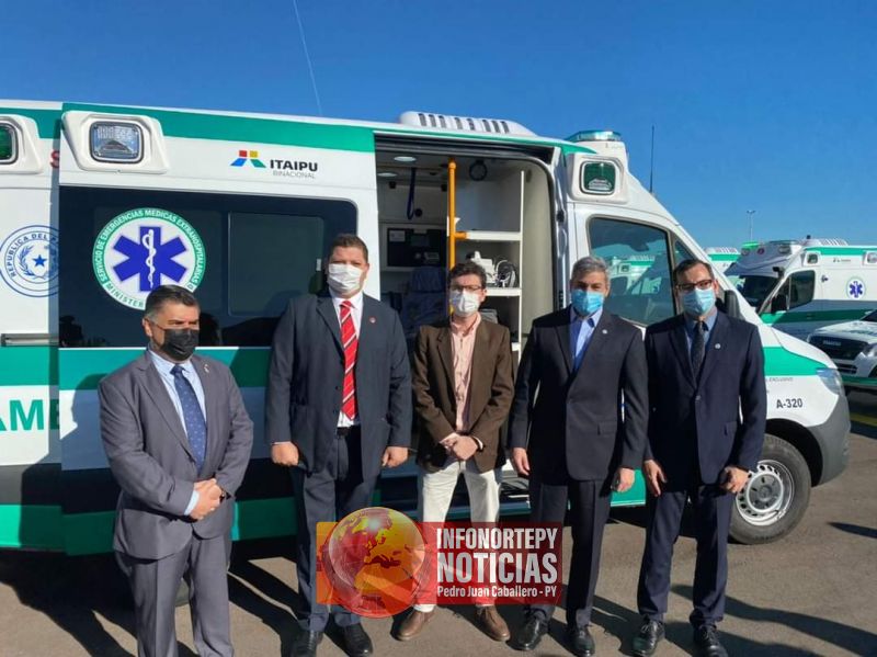 Presidente de la República entrega una ambulancia UTI al Hospital de Pedro Juan