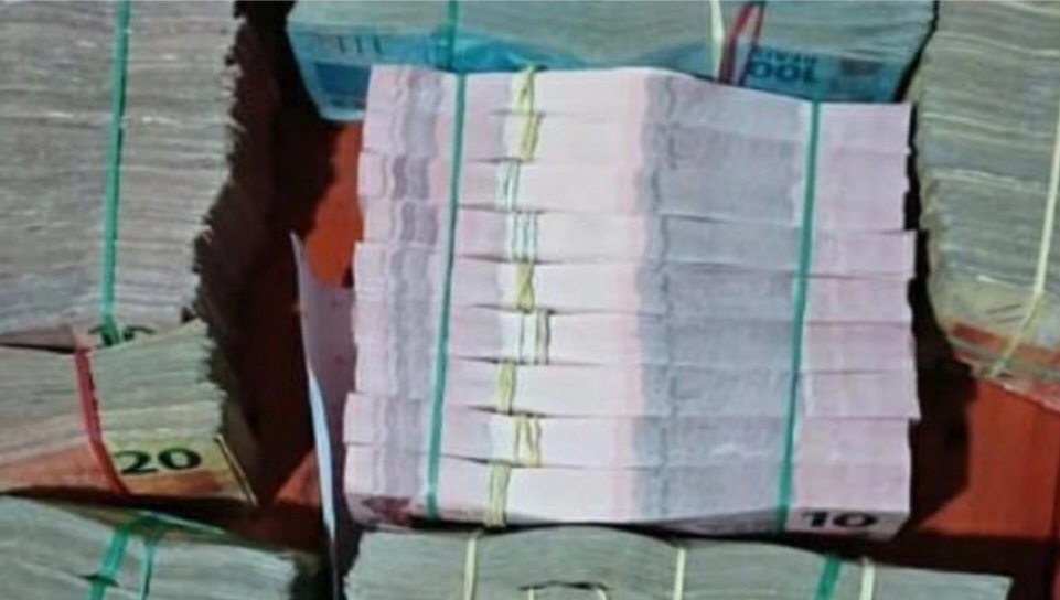 Detienen a funcionario de FE Cambios de Pedro Juan que transportaba 271.000 reales