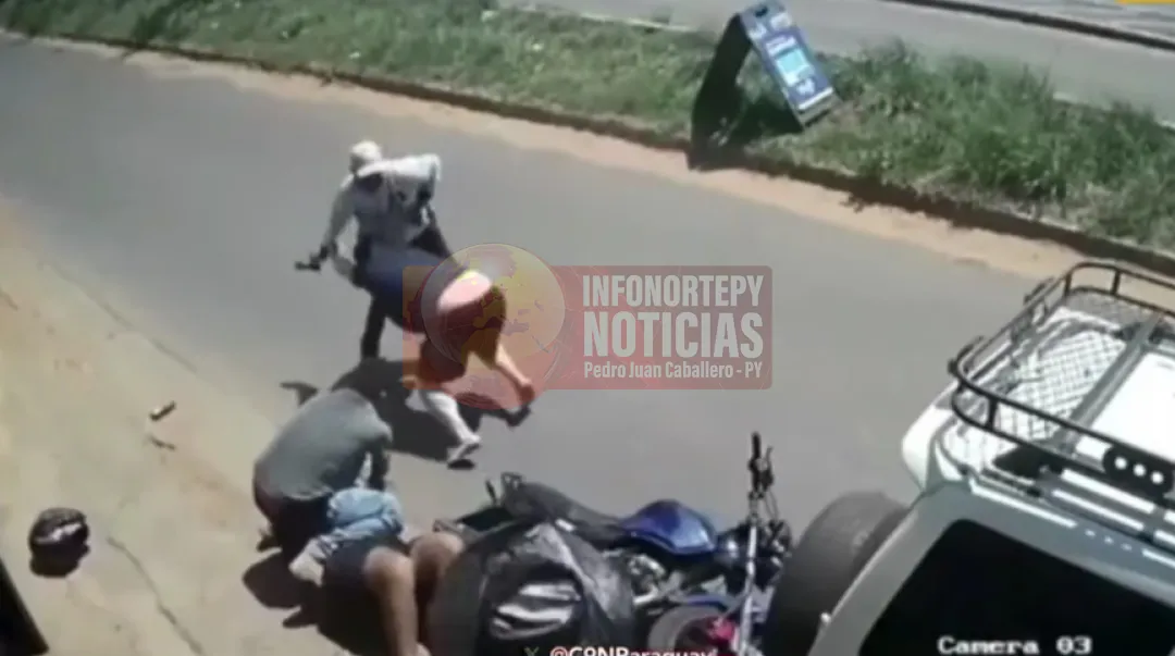 Violento asalto en Limpio deja tres heridos