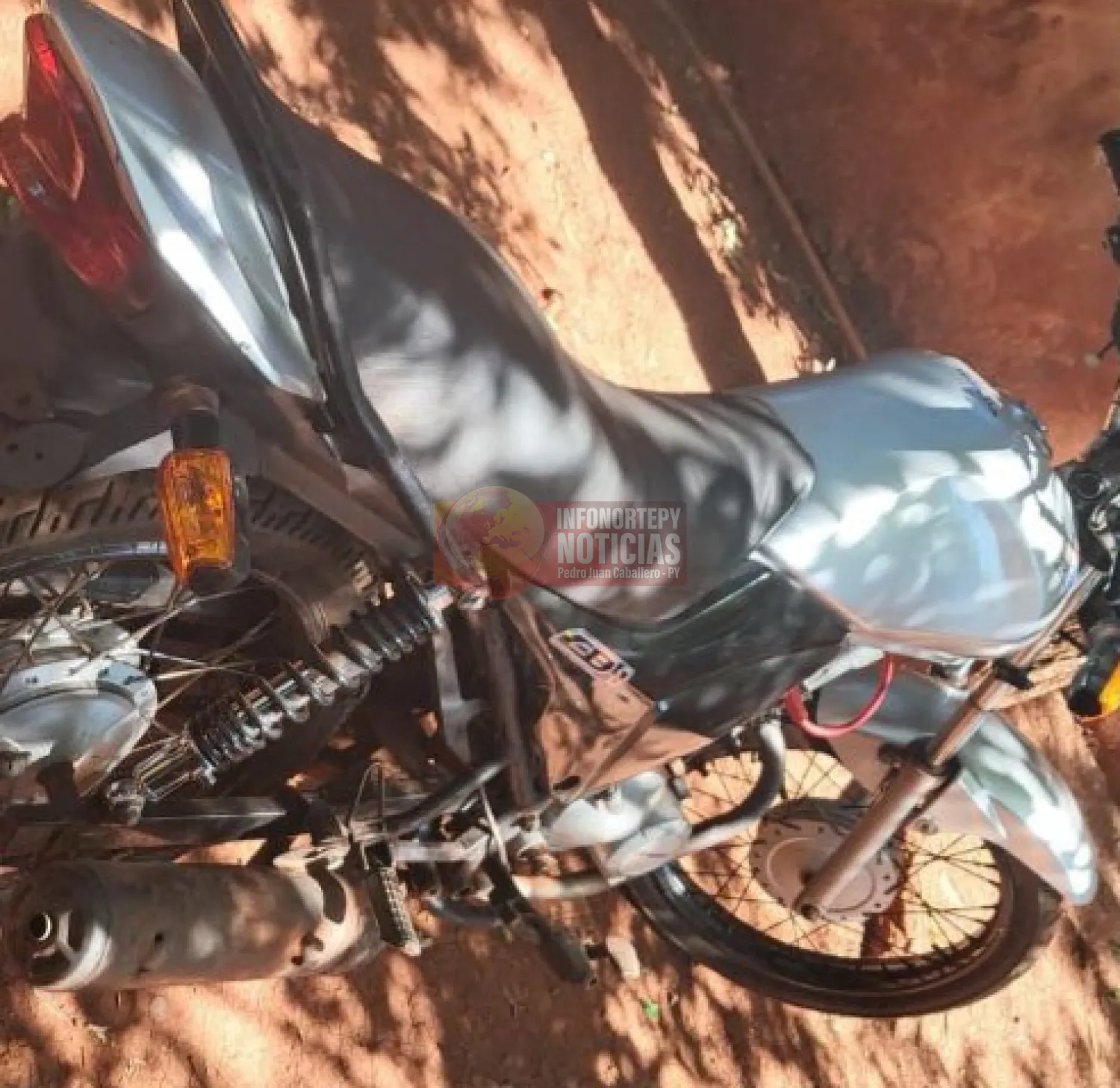 Allanan viviendas en Pedro Juan y recuperan motocicleta robada