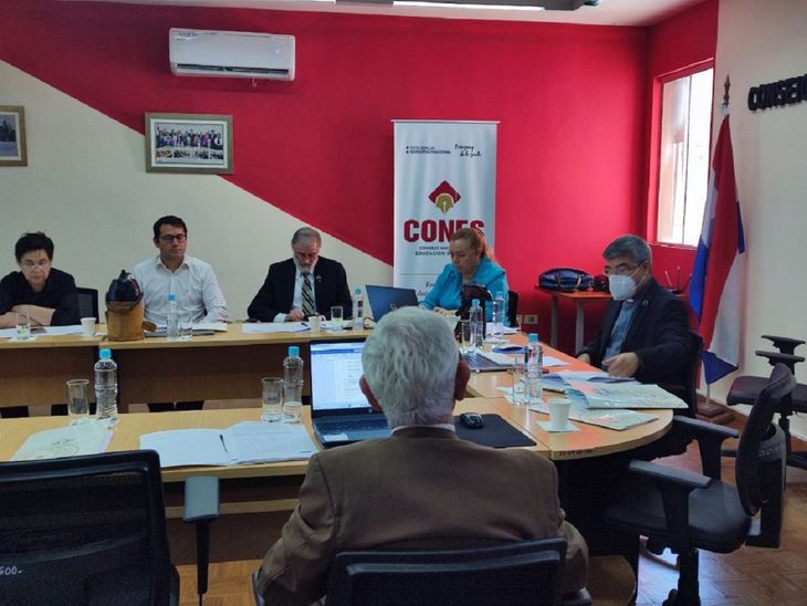 Cones extiende clases virtuales  para universidades hasta mediados del 2023
