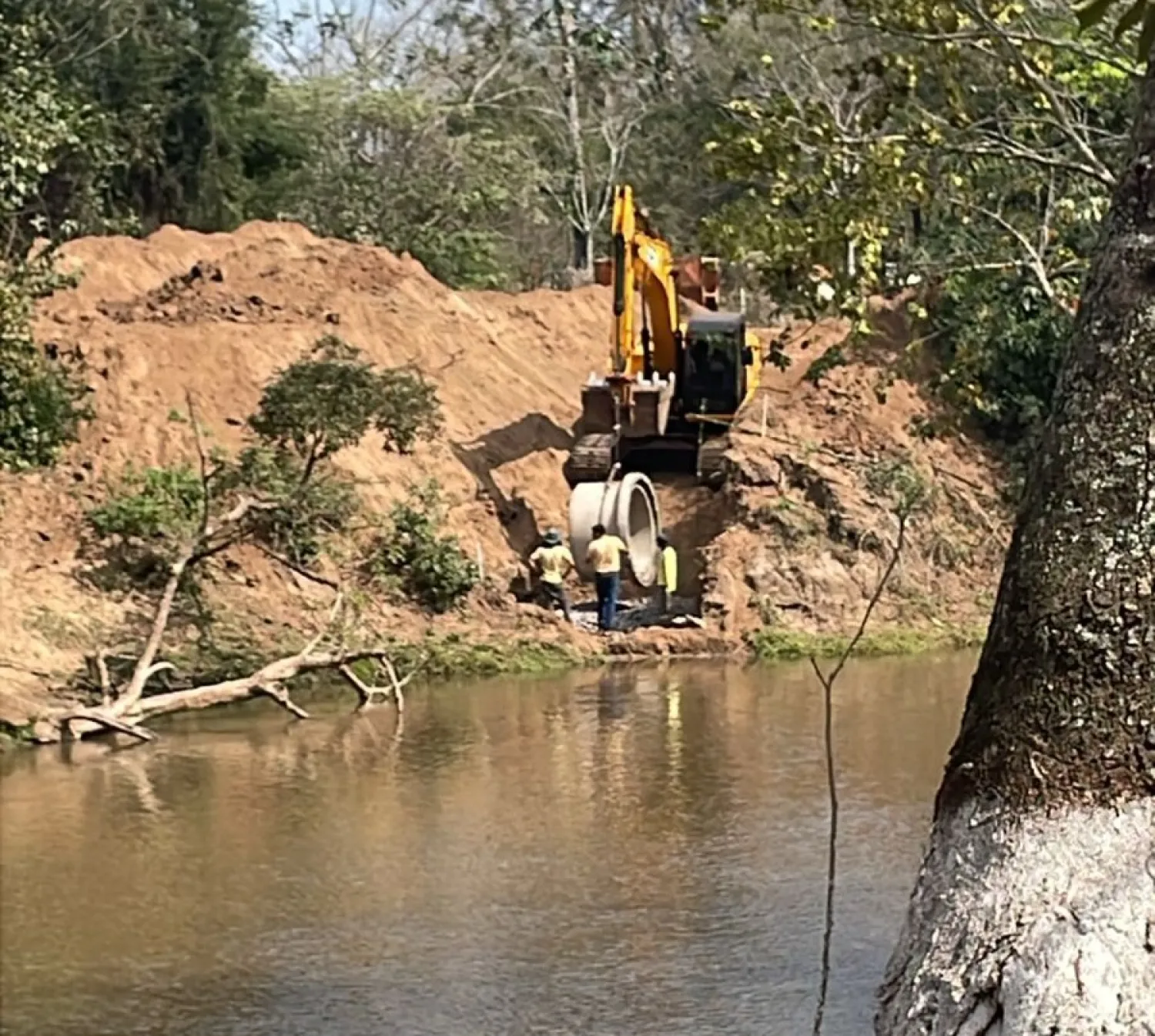 Prefeitura de Bela Vista bajo la mira por posible vertido cloacal en el río Apa