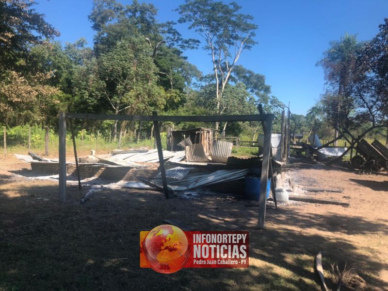 Grupo armado quema retiro en una estancia de San Pedro