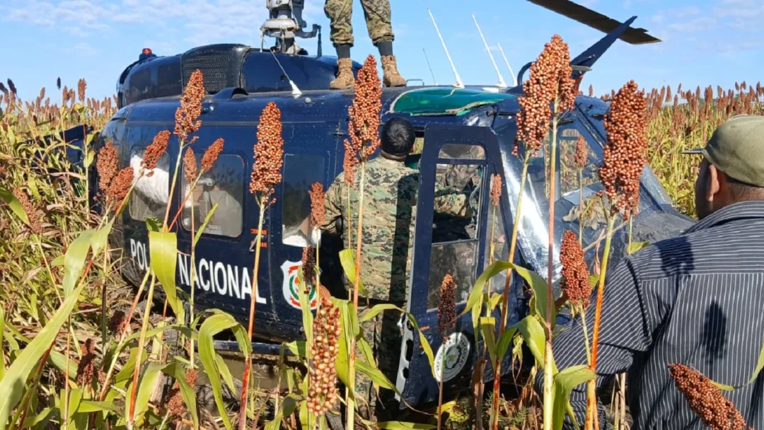 Cae helicóptero de la Policía que llevaba víveres a comunidad del Chaco