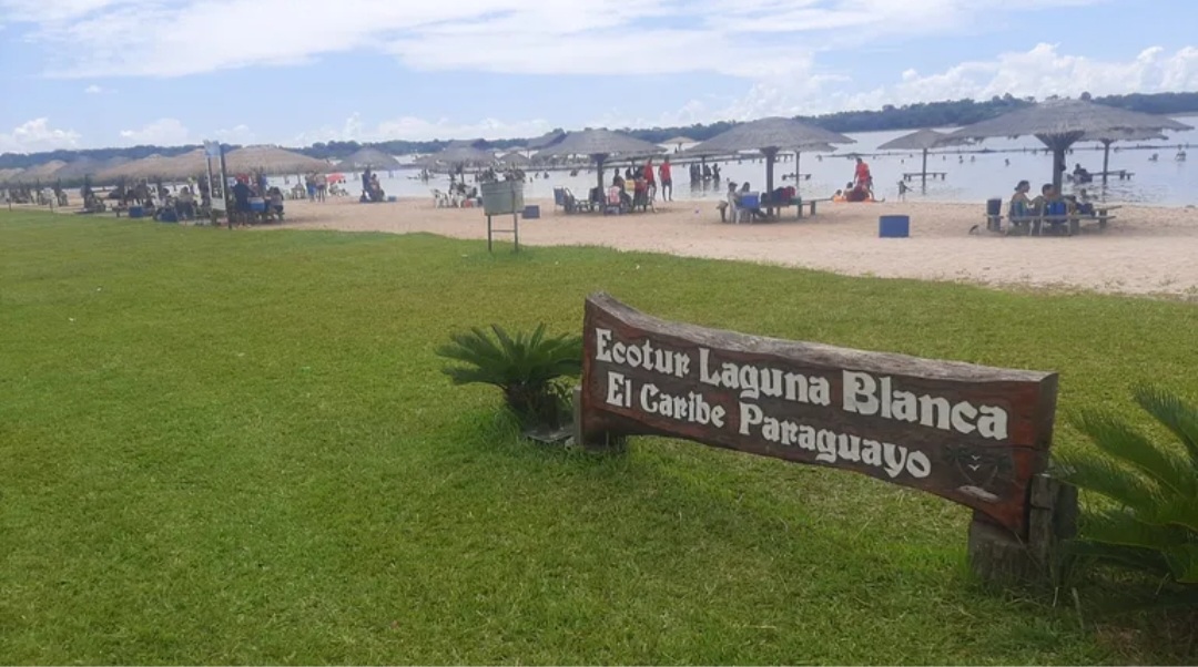 Ataque de pirañas en Laguna Blanca:  una mujer perdió cuatro dedos