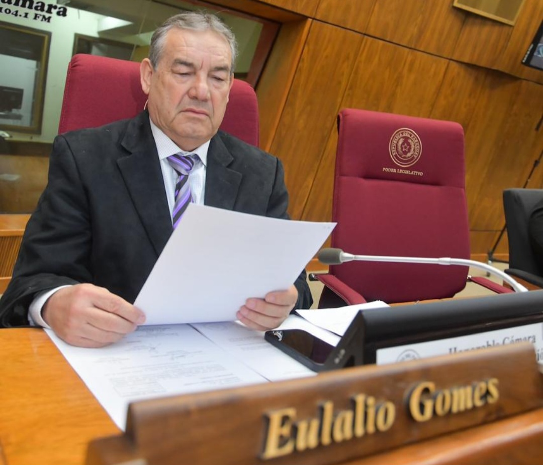 Diputado "Lalo Gomes" votó a favor del proyecto de ley “De reforma y modernización de la Policía Nacional”