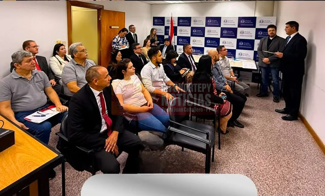 Autoridades paraguayas coordinan expulsión de presos brasileños del país