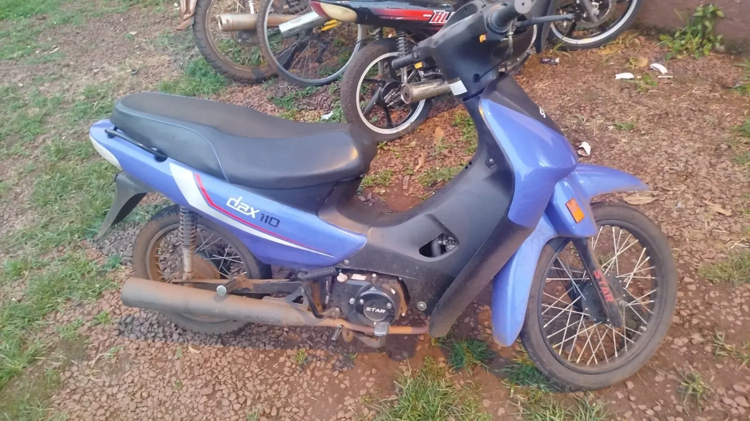 Recuperan motocicleta abandonada a orillas de arroyo en Pedro Juan