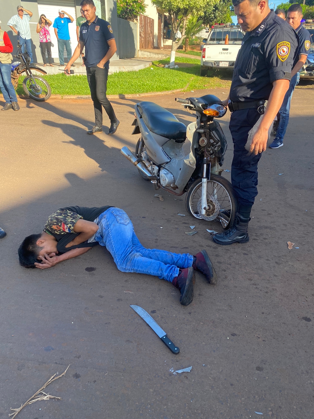 Robó una moto y en su huida sufrió accidente en Pedro Juan