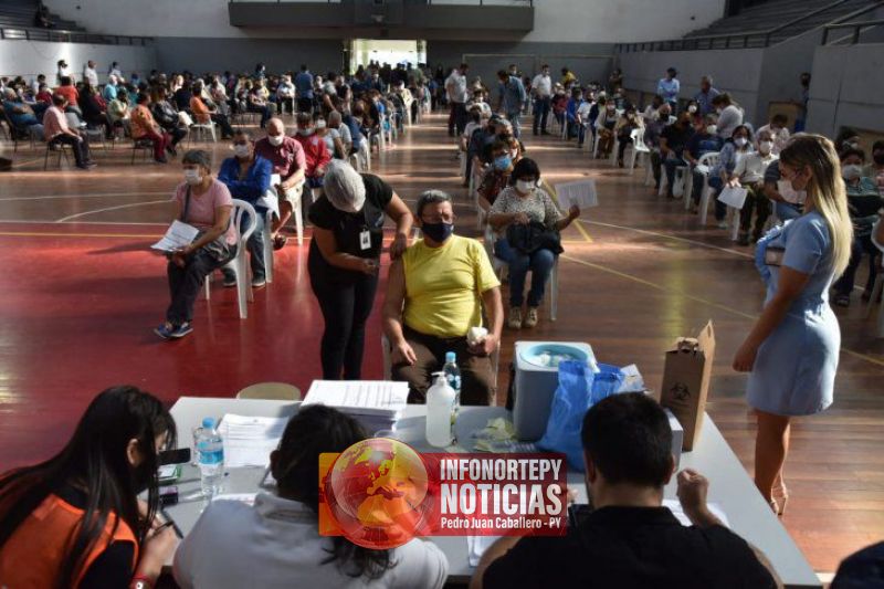 Personas de 18 años en adelante ya pueden registrarse para la vacunación
