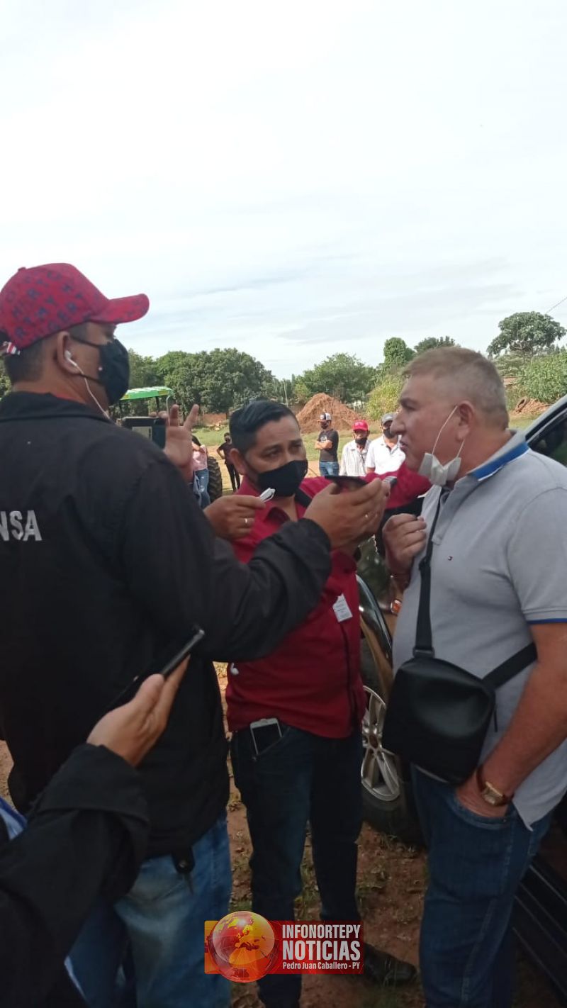 Intendente de Zanja Pyta armó un circo para no entregar tractor del MAG