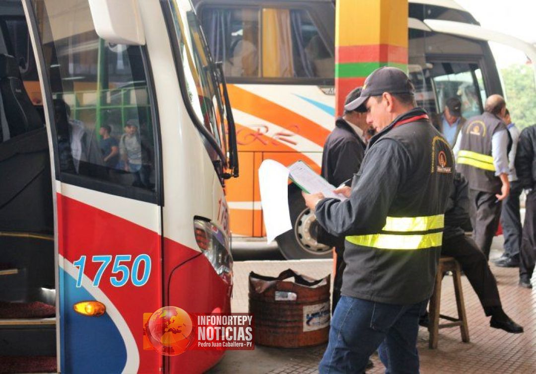 Dinatrán no libera horarios de buses en Semana Santa