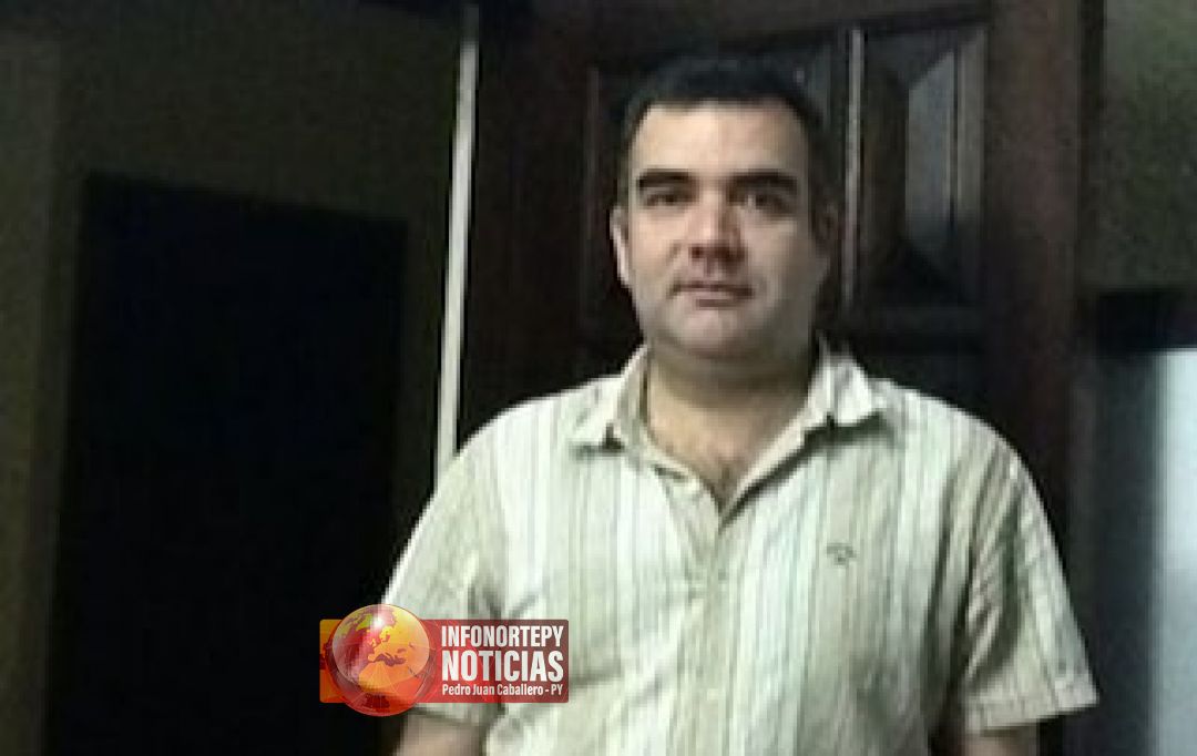 Cuestionado ingeniero agrónomo asume como ministro de Educación
