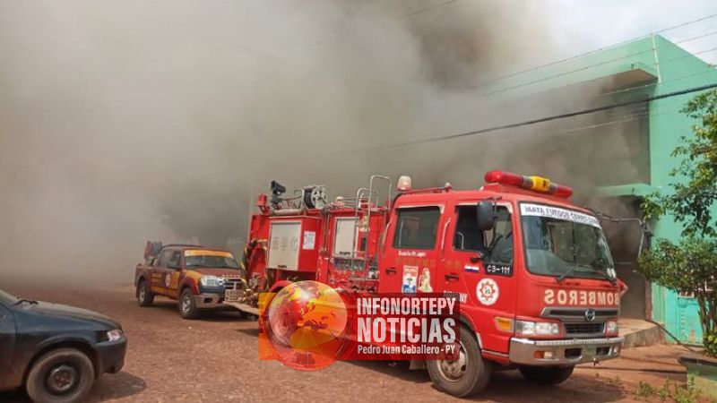 Incendio consume parte de una vivienda en Pedro Juan