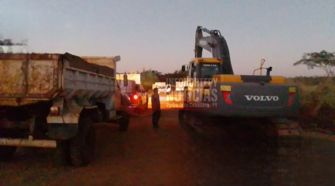 Gobernación de Amambay Mejora Caminos en Colonia Piray de Capitán Bado