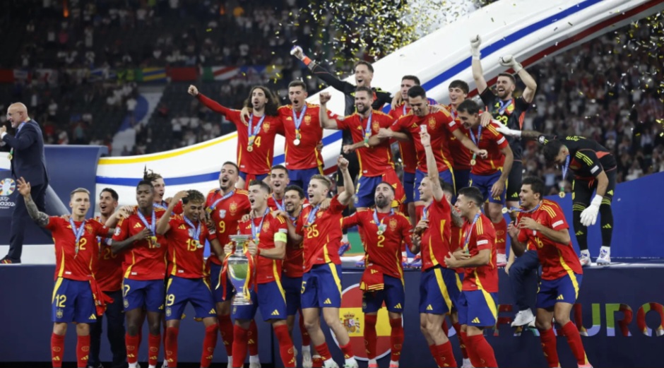 España derrota a Inglaterra y levanta su cuarta Eurocopa