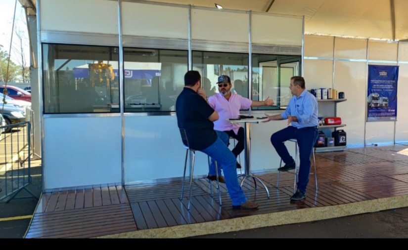 Carlos Bernardo participó en la inauguración de Ponta Agrotec