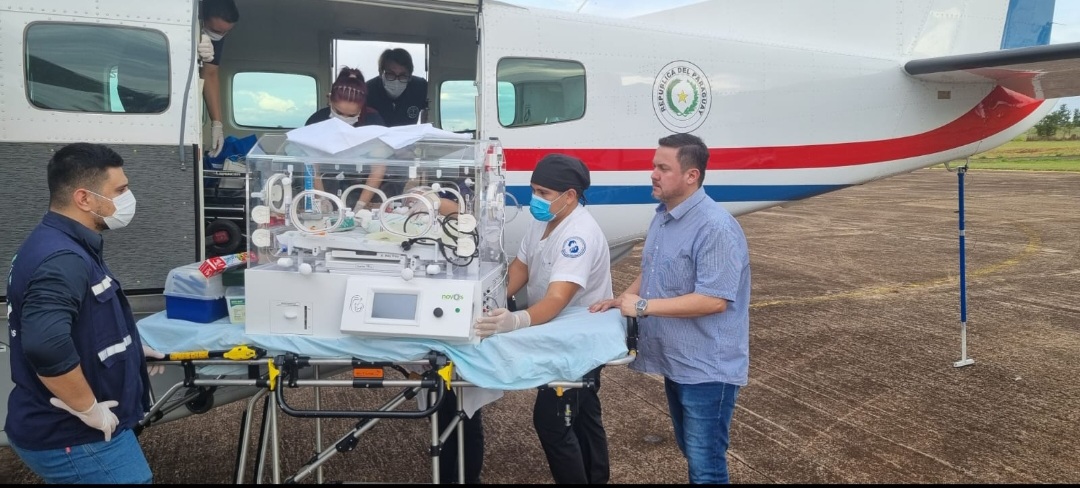 Trasladan a 2 recién nacidos via aérea desde Pedro Juan