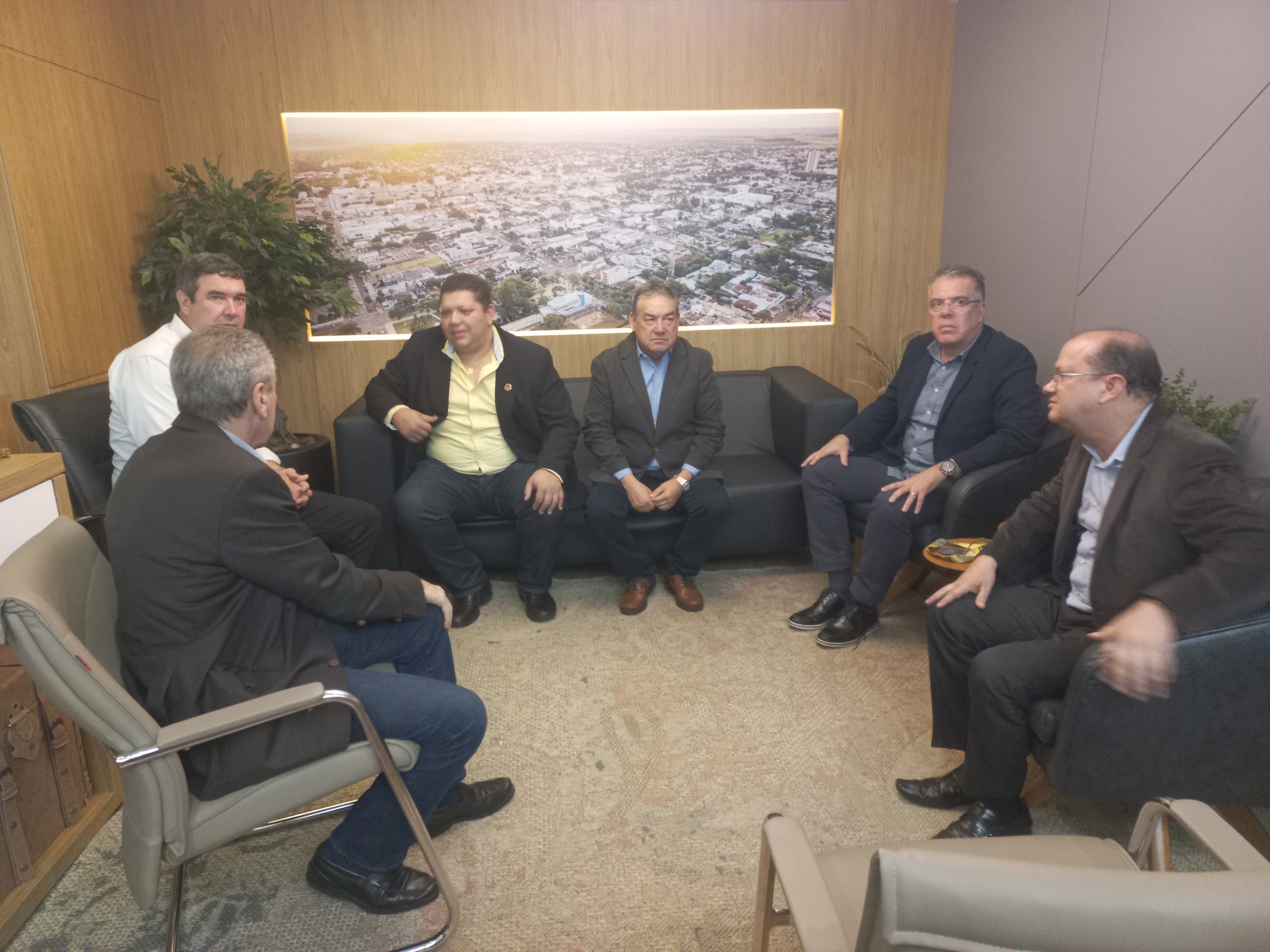 Gobernador electo Juancho Acosta, destaca importante reunión con autoridades brasileñas