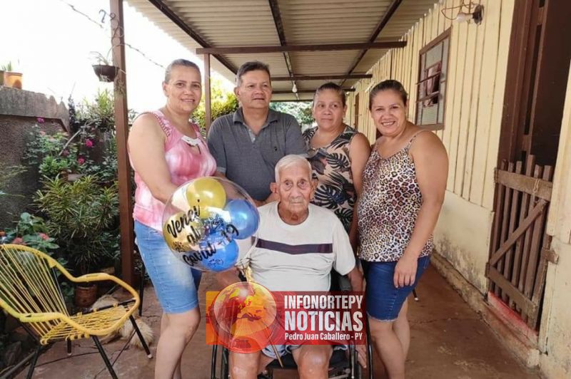 Hombre de 92 años venció al Covid internado en su casa en Pedro Juan