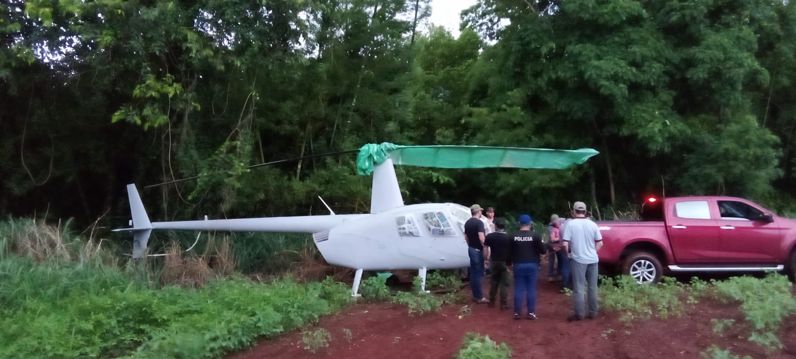 Recuperan en Capitán Bado helicóptero robado en Brasil