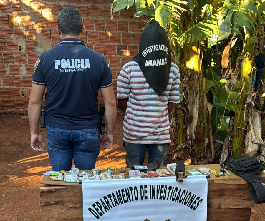 Allanan dos viviendas en Pedro Juan y detienen a un hombre por microtrafico.