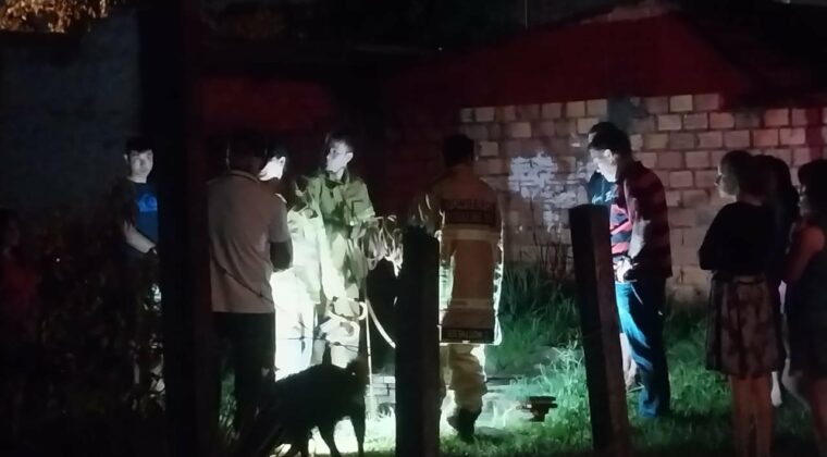 Hallan bebé muerto en el pozo de su casa