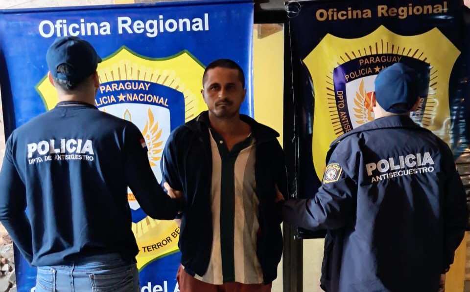 Antisecuestros detuvieron a un hombre con varias órdenes de captura en Kurusu de Hierro
