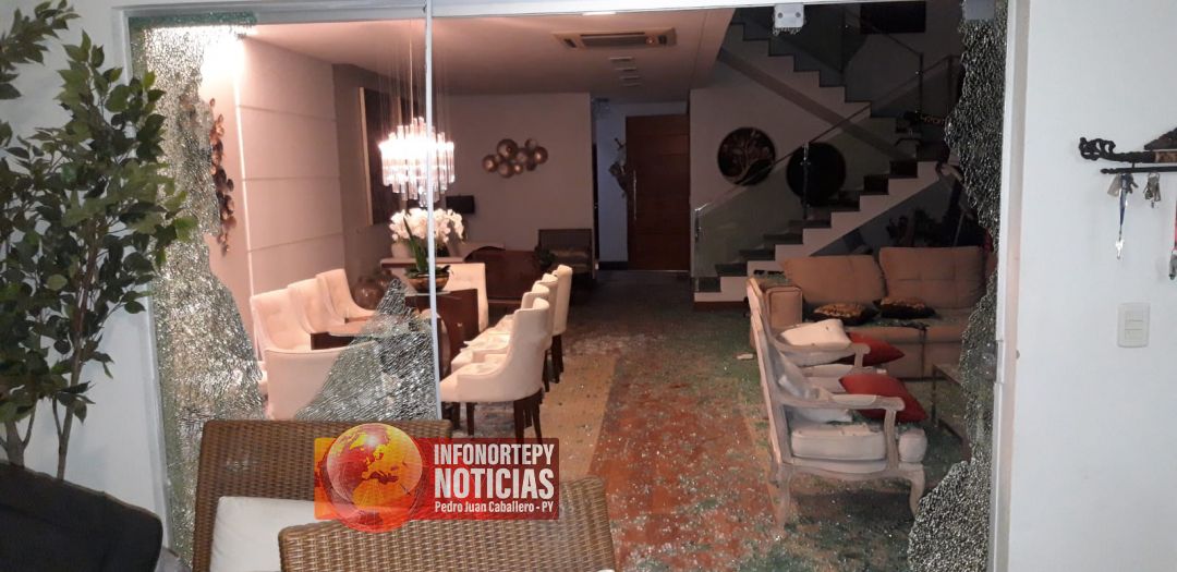 Con más de 500 disparos atacan residencia en Pedro Juan