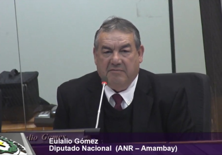 Diputado Lalo Gomes logra aprobación de transferencia de locales para unidad de salud.